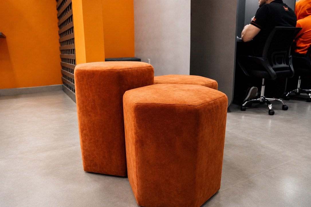Detalhe do ambiente em laranja